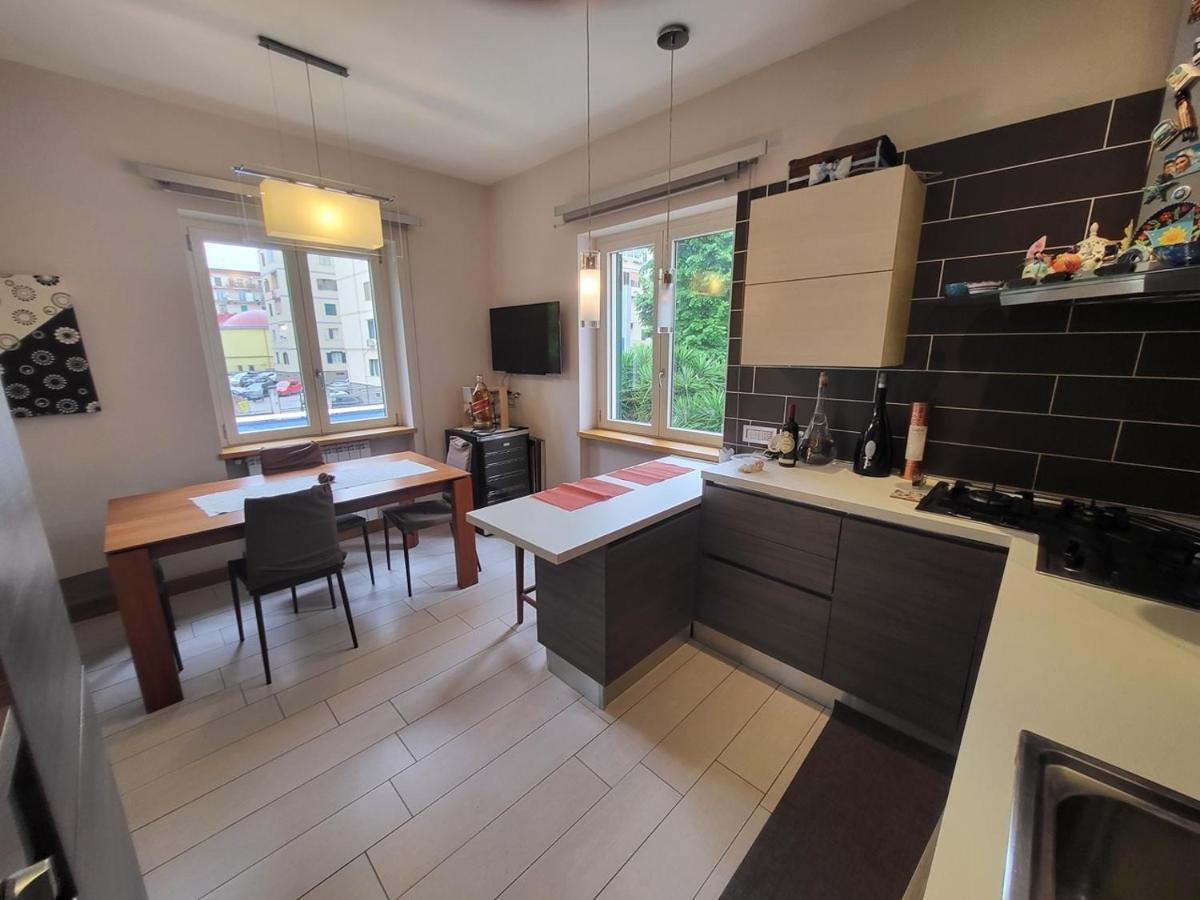 ナポリLa Casa Di Andrewアパートメント エクステリア 写真